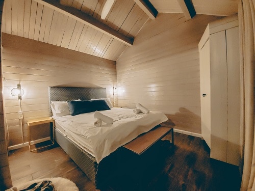 חדר השינה במלון מטיילים